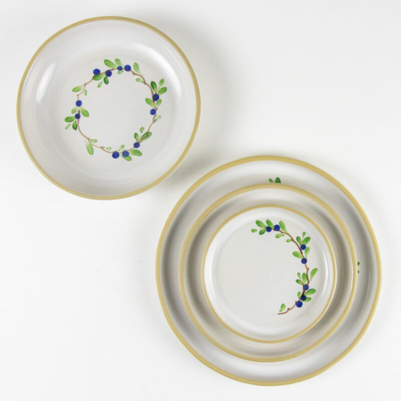Blueberry Brookline Dinner Set