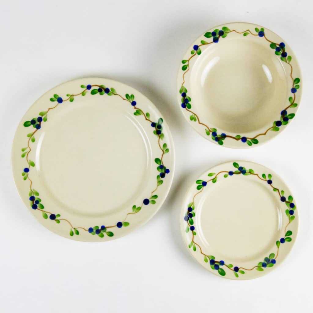 Classic Dinnerware Sets for One