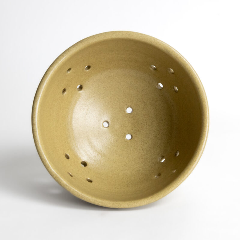 Go Green Earthware Berry Colander Top