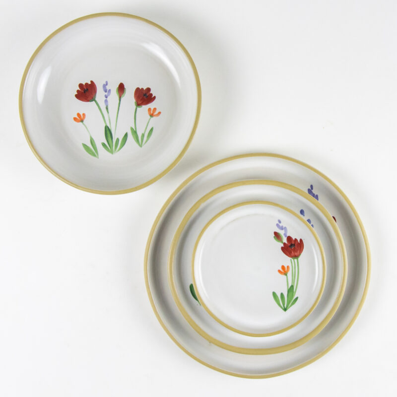 Red Poppy Brookline Dinner Set