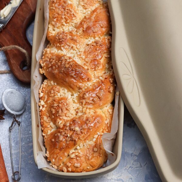 sweet braided bread with crumble topping