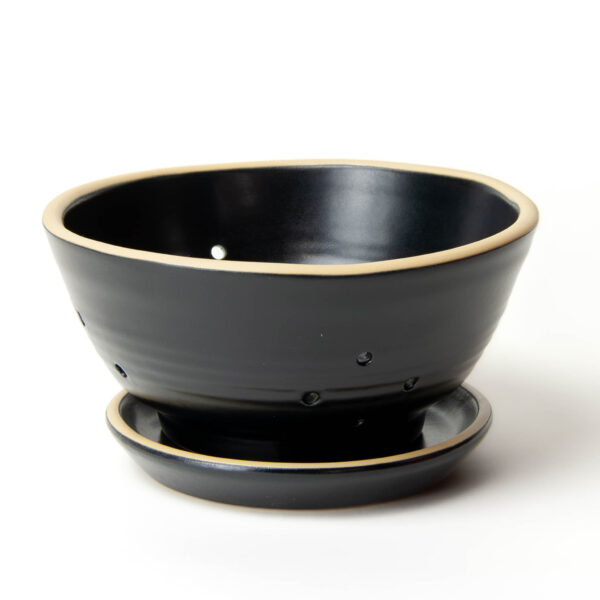 Berry Colanders — Matte Black Charcoal